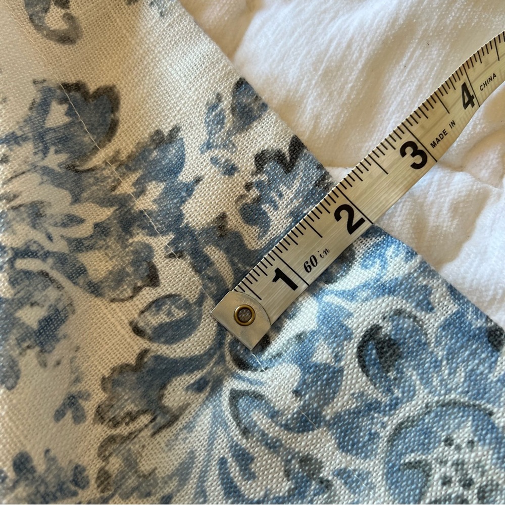 NWOT Set of 2 Indigo Blue and White Floral Pillow Shams, standard size - Picture 7 of 14